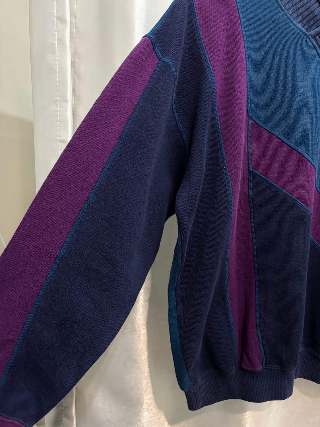 겐조골프 브이넥 맨투맨 상품이미지3