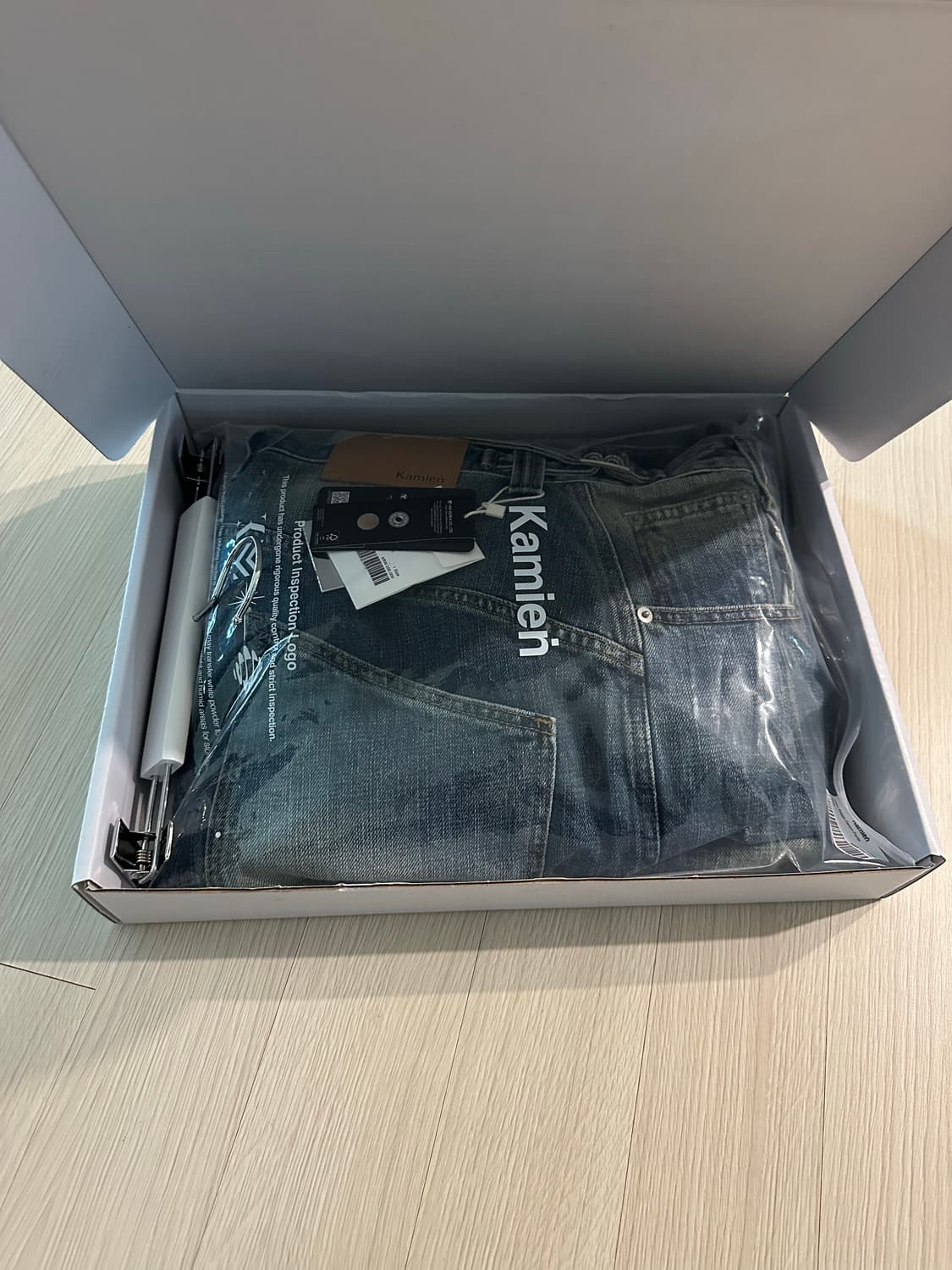 [새상품][1]카미엔 타이탄 배기 데님 팬츠 연청 블루 상품이미지2