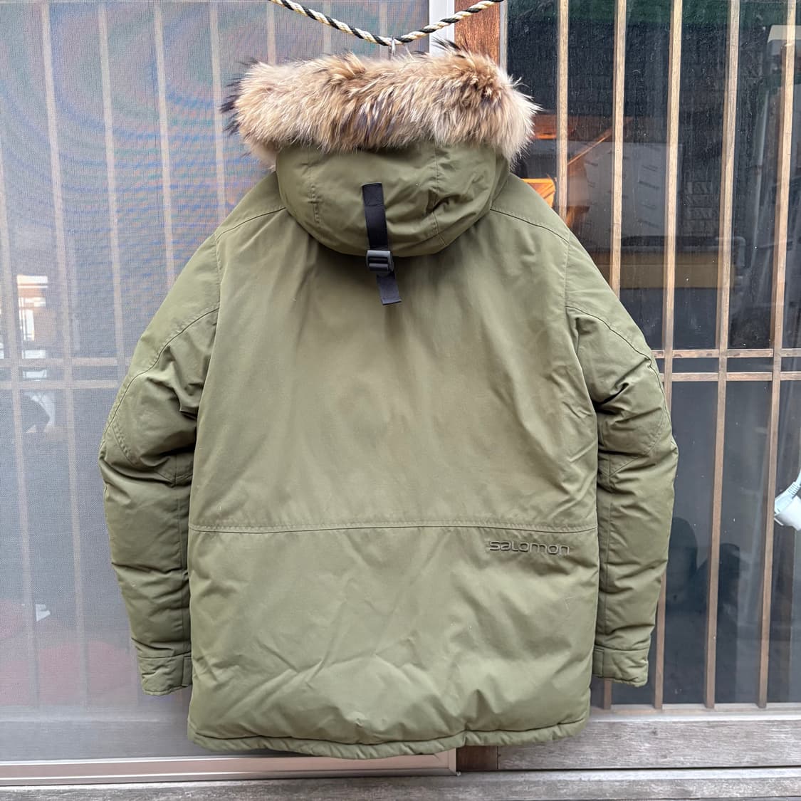 살로몬 라쿤퍼(탈부착) 후드 올리브 푸퍼 자켓 상품이미지6