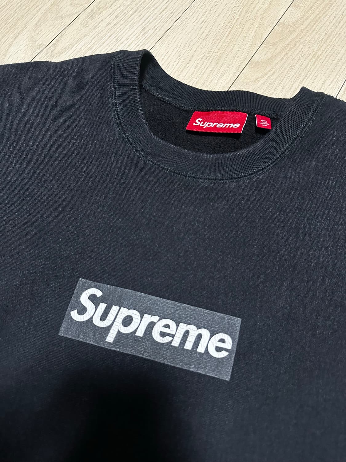 슈프림 워시드 박스 로고 크루넥 블랙 - 25SS 상품이미지2