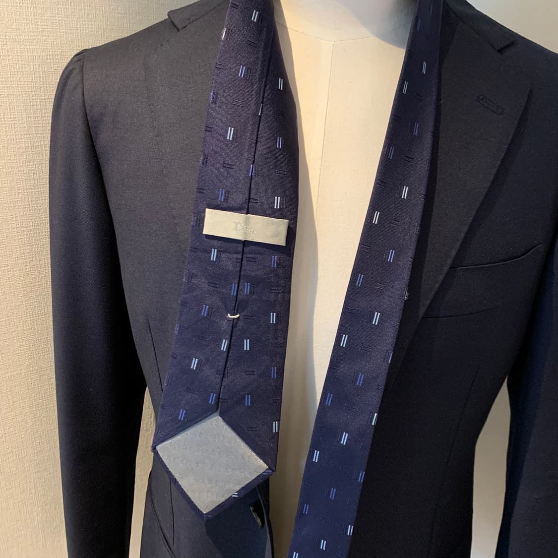디올 옴므(DIOR) 신형라벨 명품넥타이 100실크 B+등급 상품이미지2