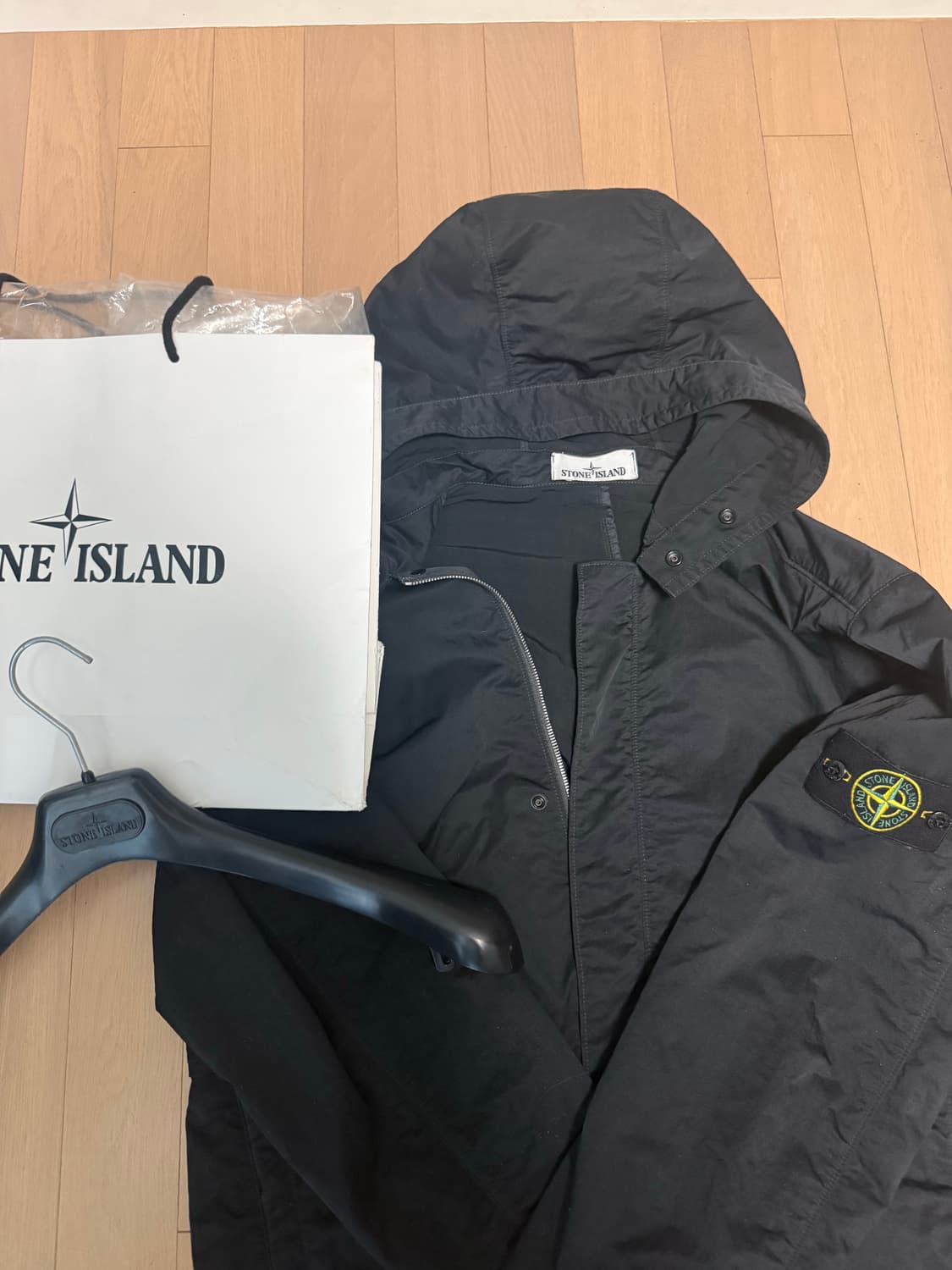 스톤아일랜드 바람막이 상품이미지1