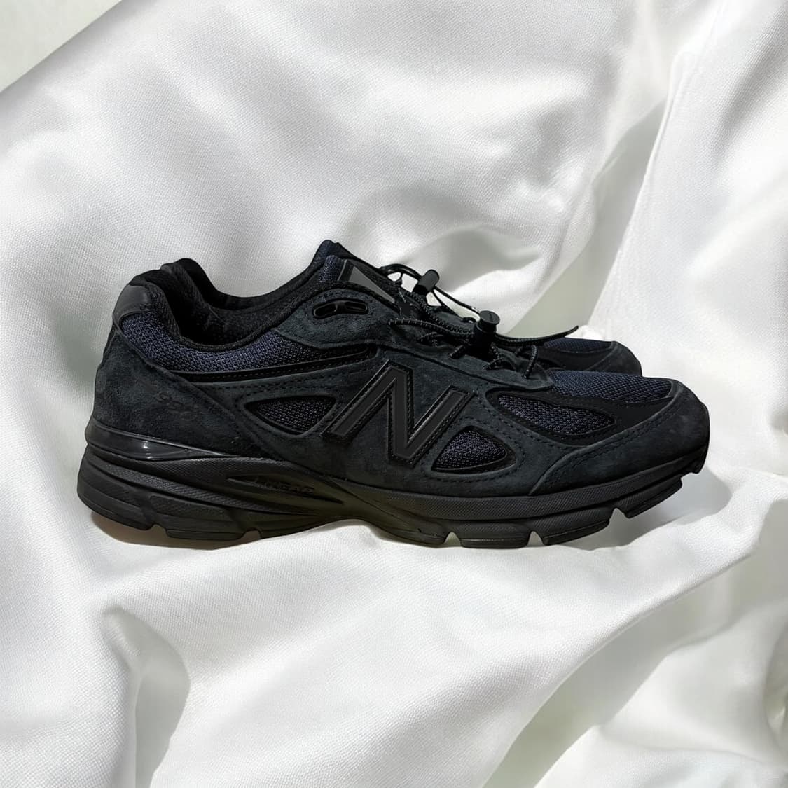 JJJJound X New Balance 990v4 상품이미지2
