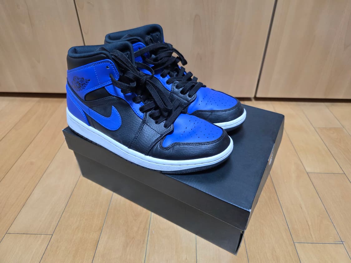 나이키 조던1 미드 블랙 하이퍼 로얄 260 상품이미지2
