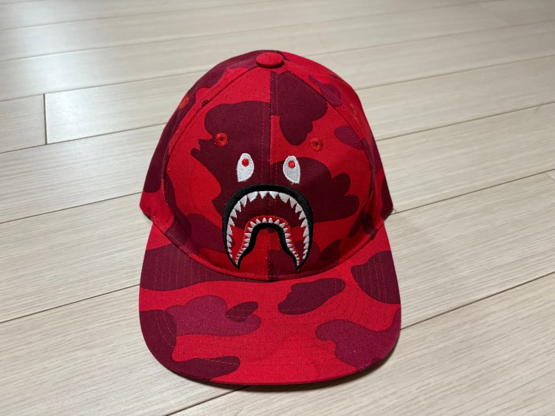 베이프 밀리터리 샤크캡 레드 판매합니다 상품이미지1