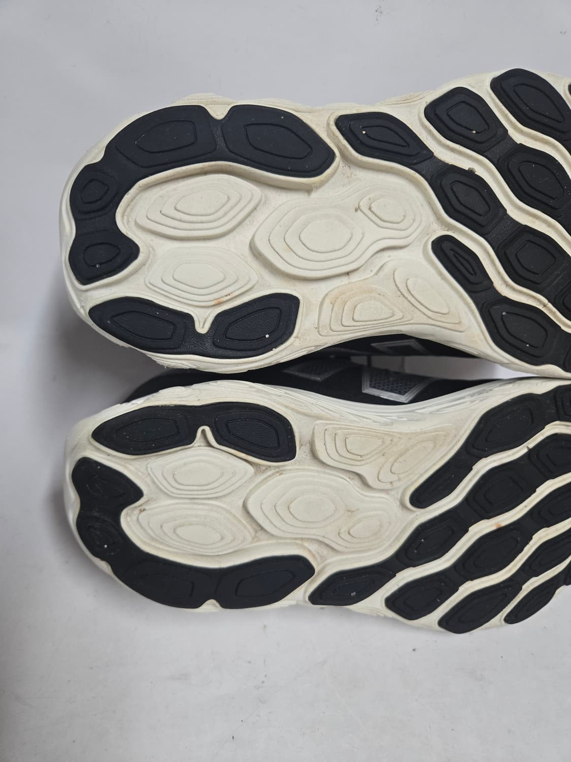 뉴발란스 Fresh Foam 880 러닝화 블랙 245 상품이미지8