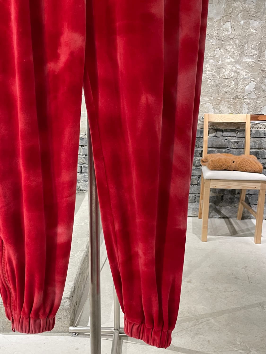 msgm 레드 스몰 로고 벨루어 조거 팬츠 상품이미지5