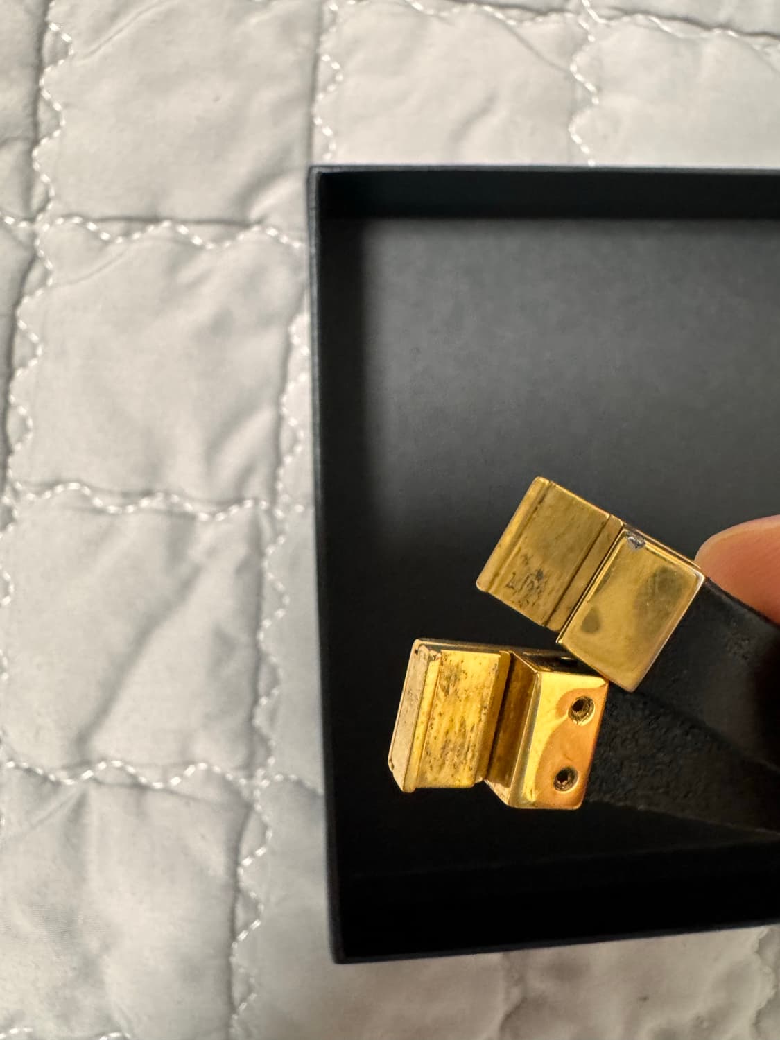 생로랑 모노그램 로고 팔찌 M 상품이미지9