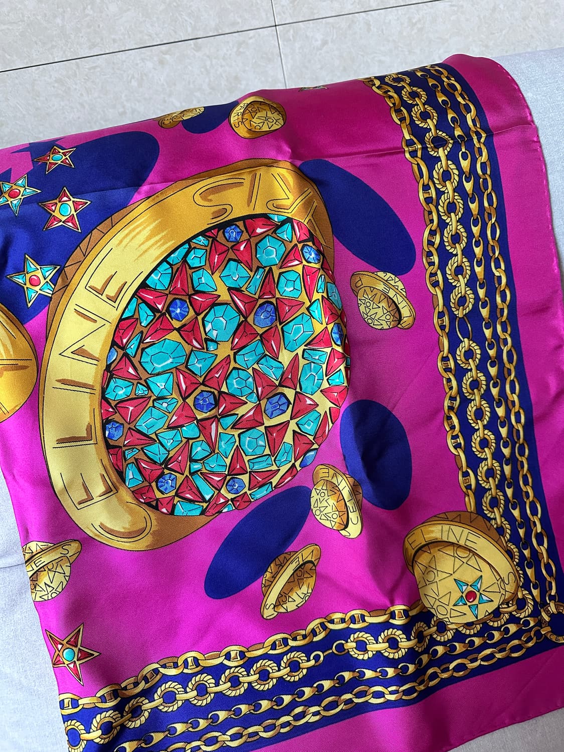 셀린느 실크 스카프 상품이미지6