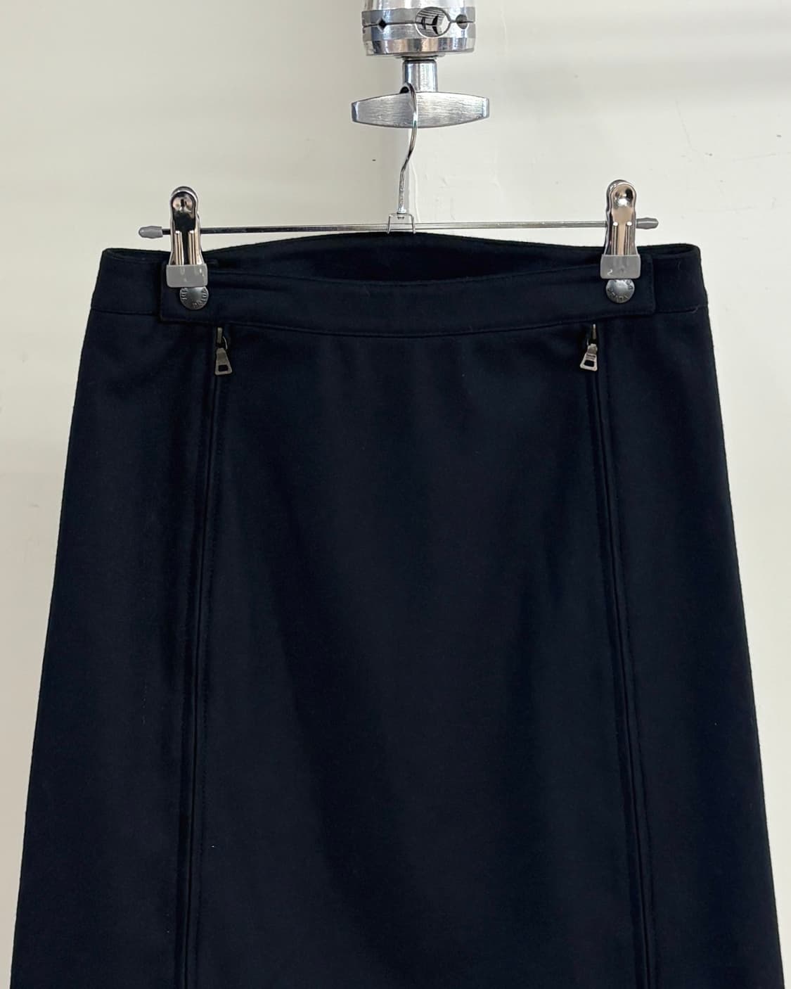 프라다 스포츠 네이비 더블 집 미디 스커트 상품이미지2