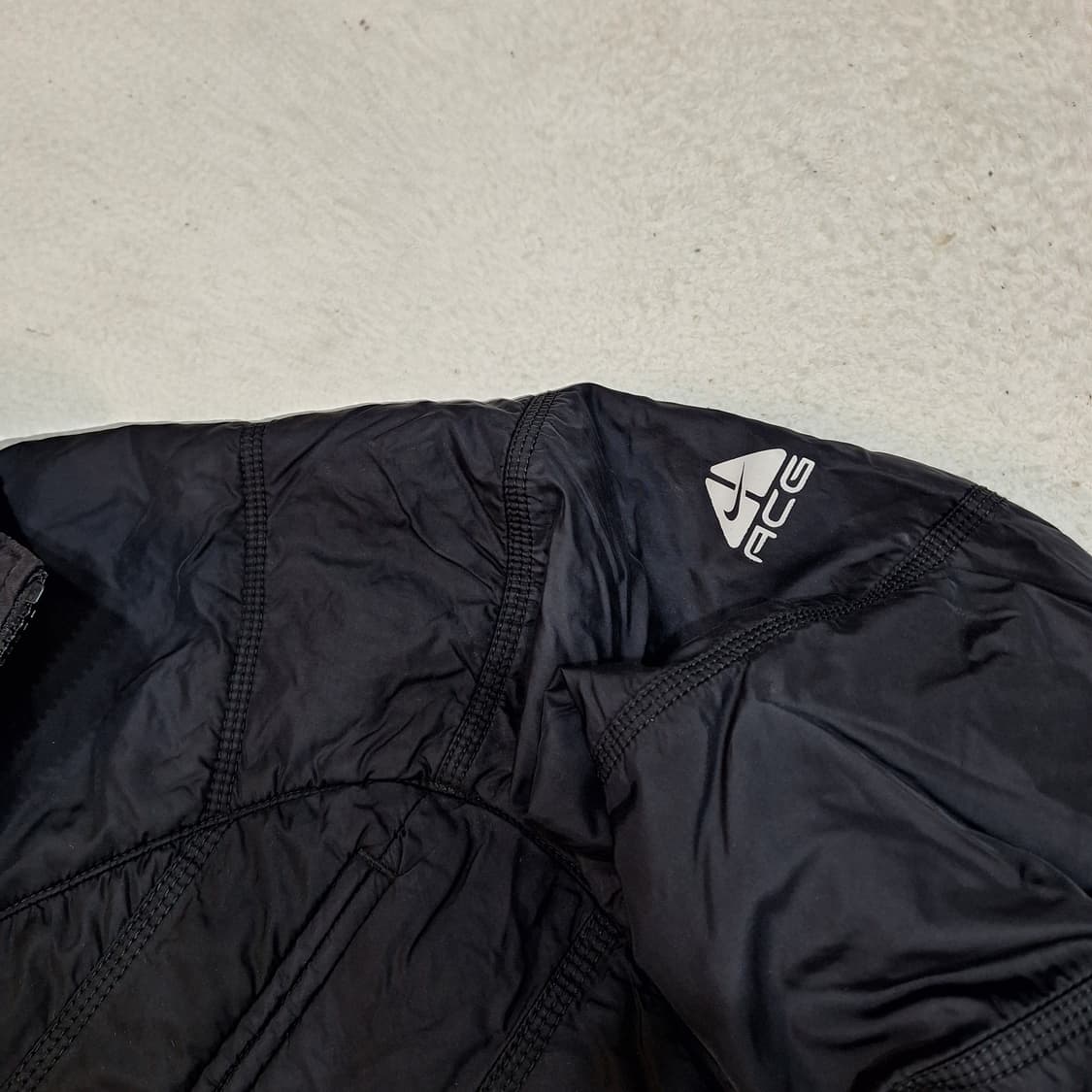 나이키  ACG퀼팅 경량패딩S 상품이미지3