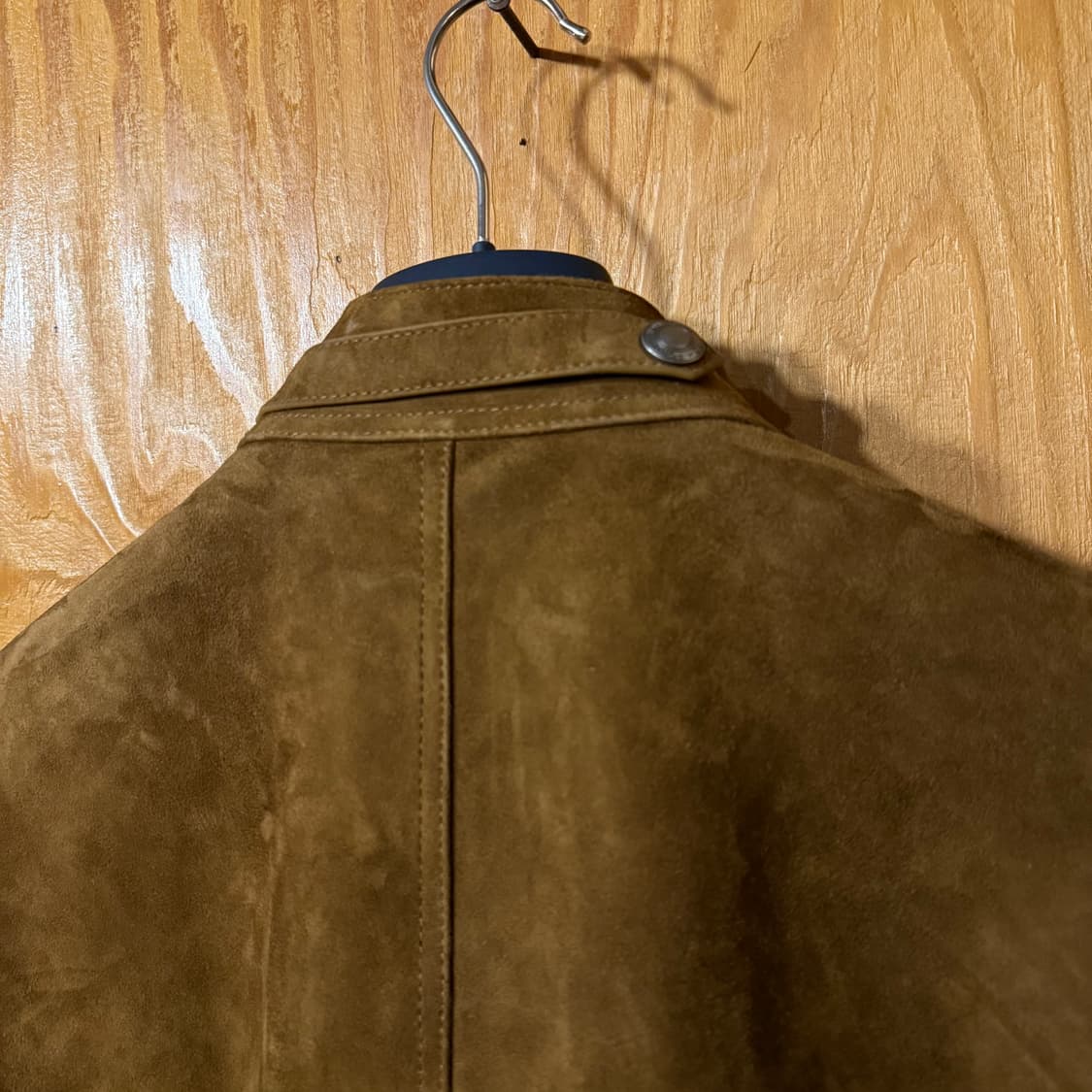 톰포드 23 S/S 스웨이드 자켓 판매 합니다. 상품이미지8