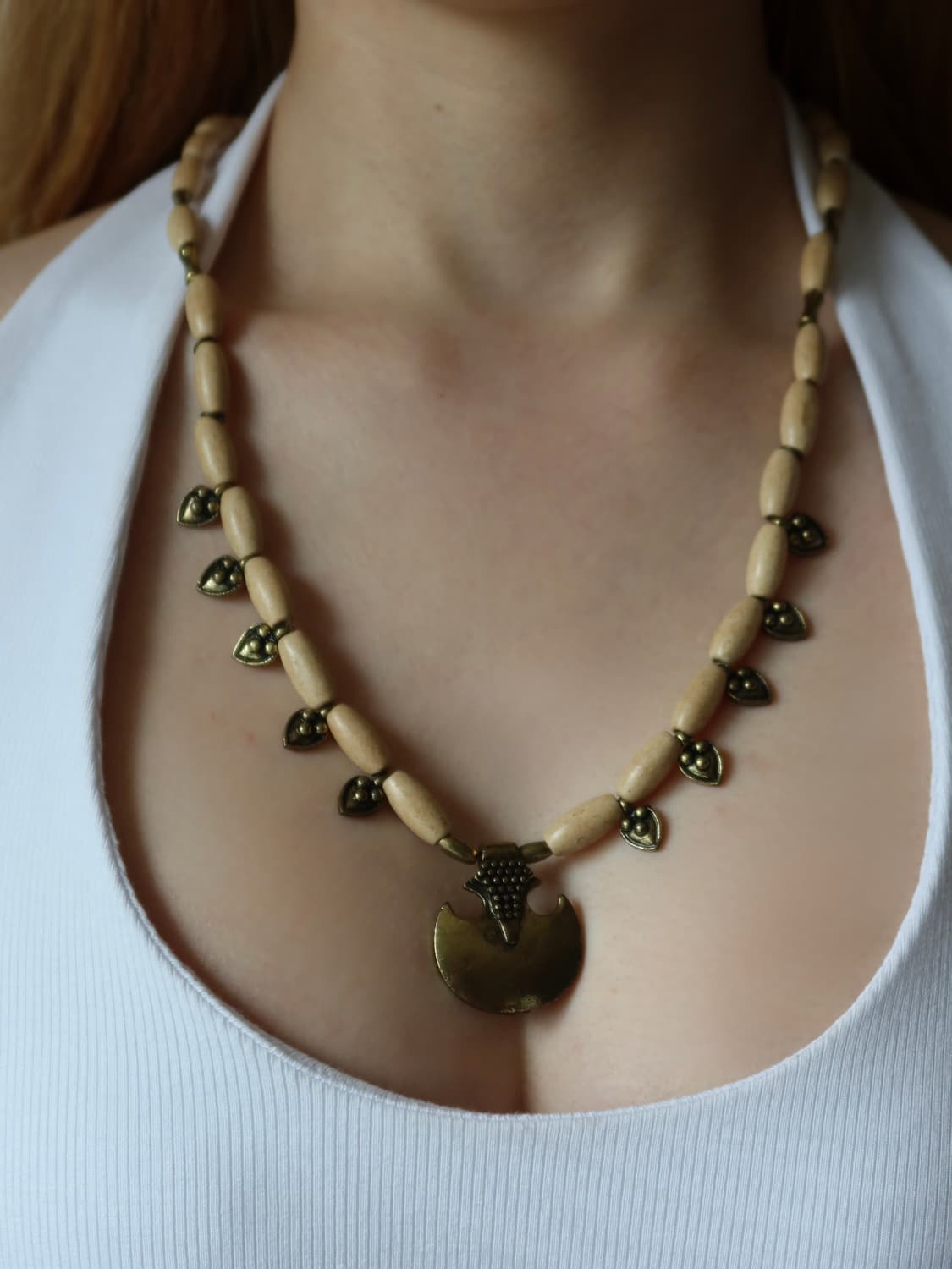 tribal crescent wood bead necklace 상품이미지1