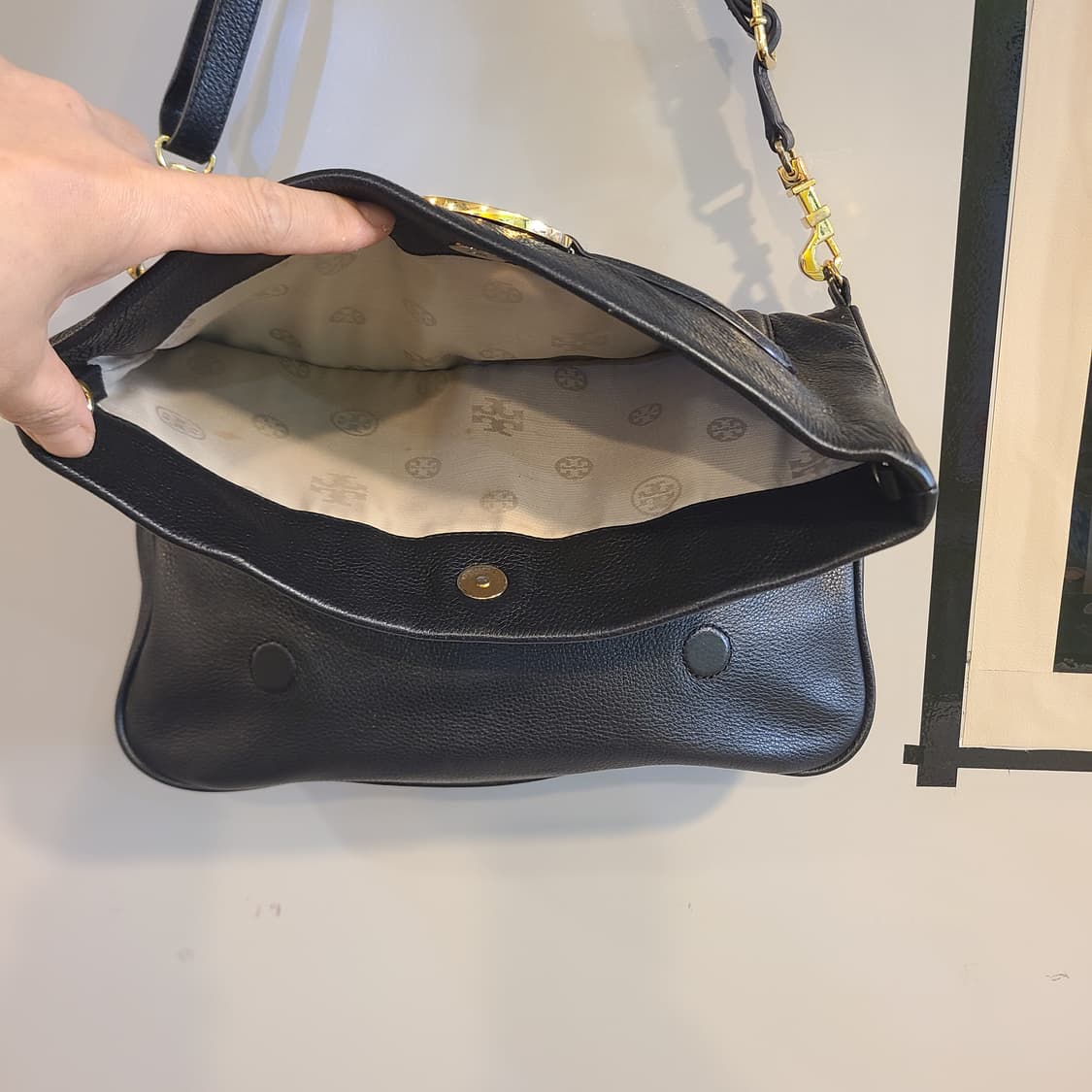 토리버치 아만다 폴드 메신저백 상품이미지5