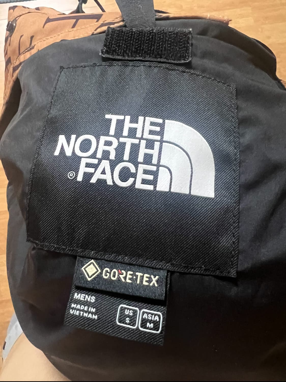 노스페이스 바람막이 tnf 한정판 상품이미지3