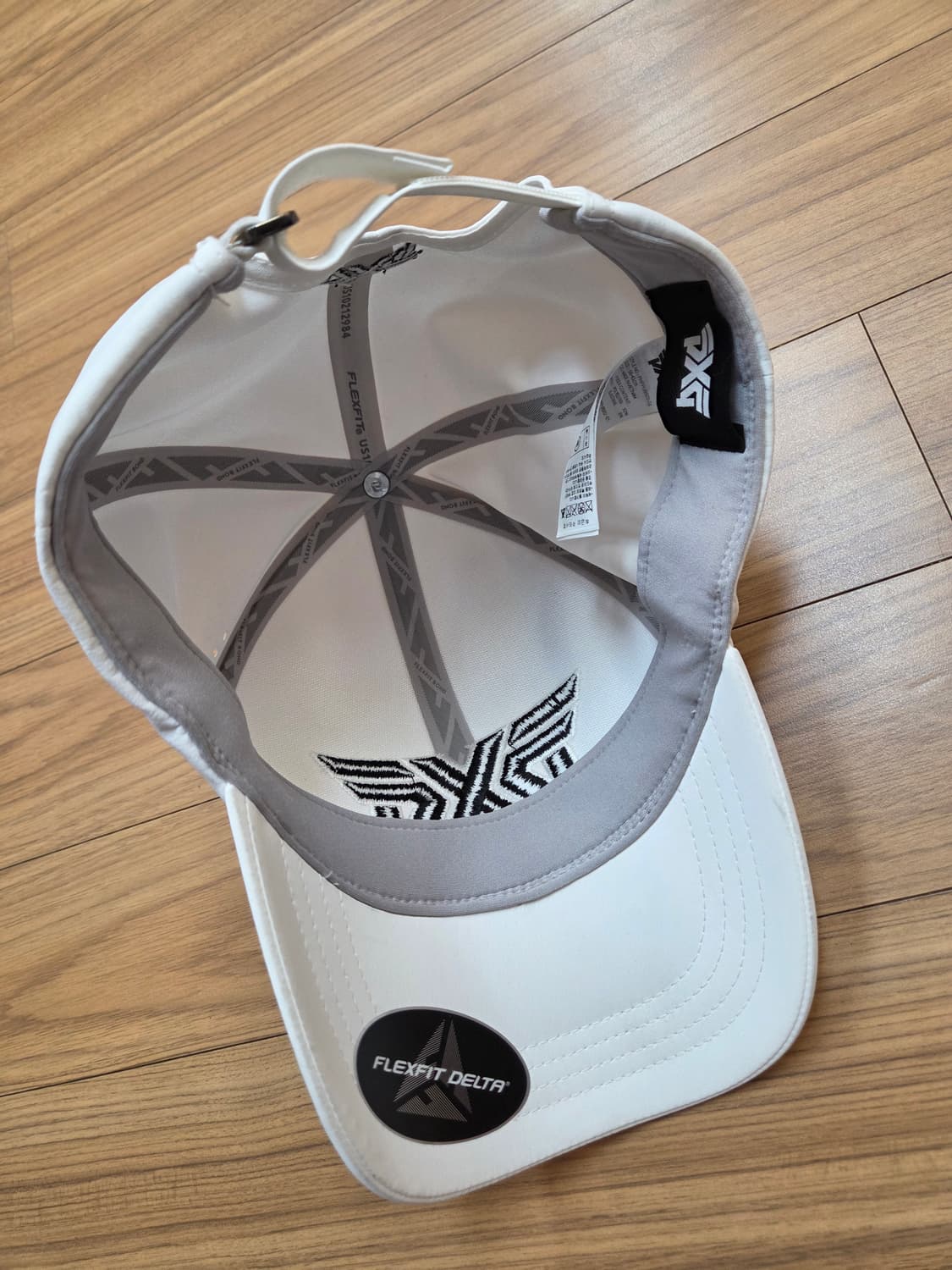 PXG 남성 골프 모자 판매합니다. 흰색 바탕에 검정색 PXG 로고가 포 상품이미지5