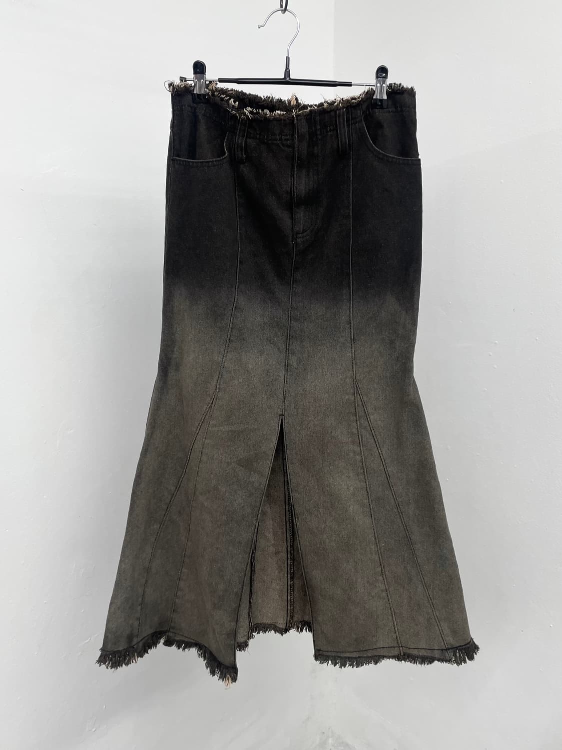 워싱 그런지 절개 롱 스커트 상품이미지1