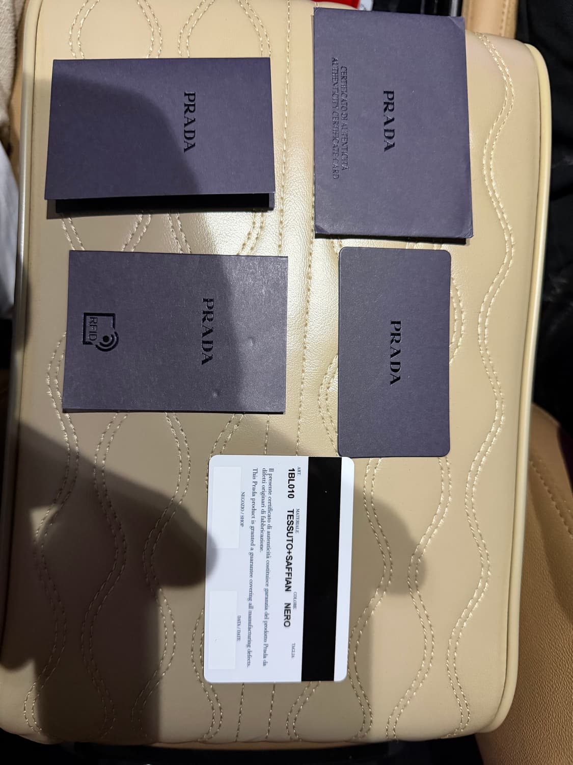 프라다 벨트백 상품이미지5