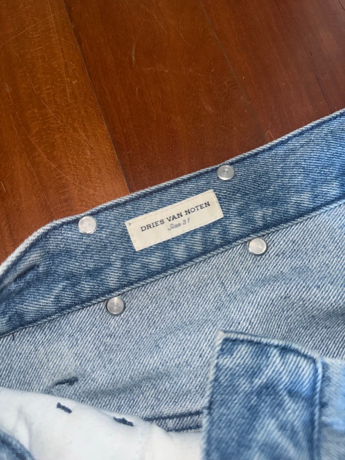 드리스 반 노튼 와이드핏 진 31 상품이미지2