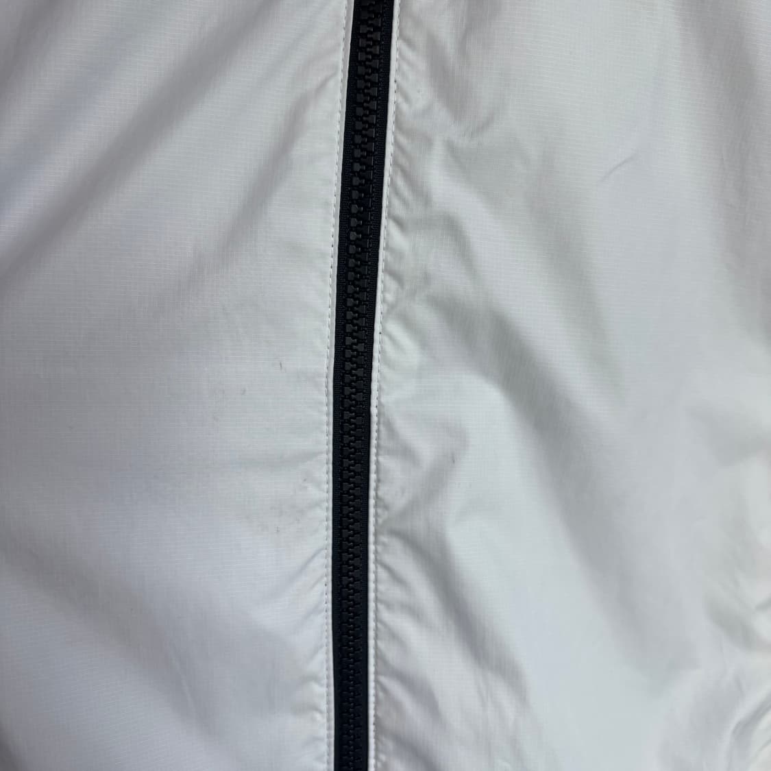 나이키 윈드러너 바람막이 흰검 그레이 상품이미지4