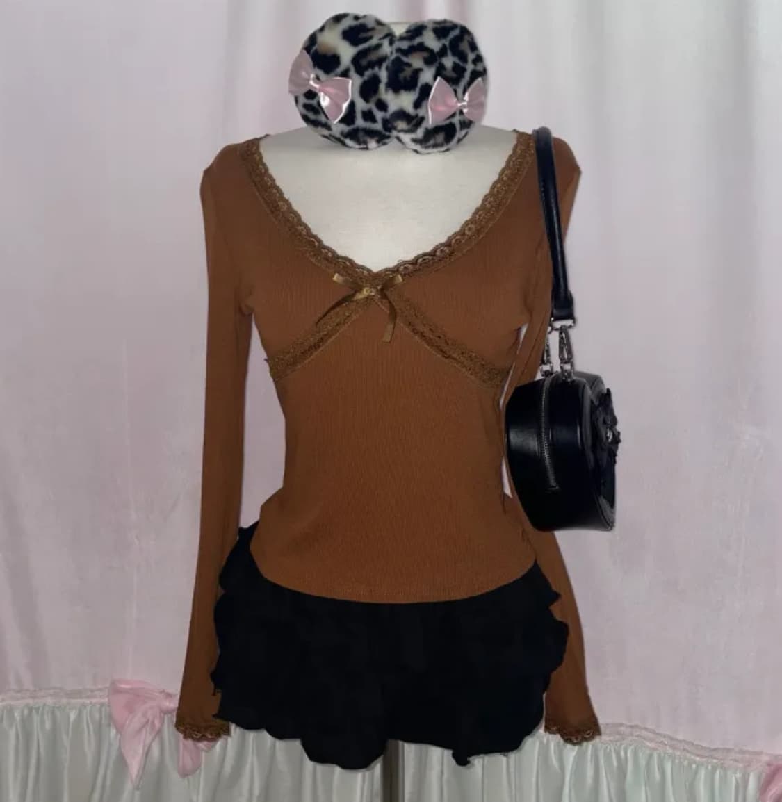 페일솝) 빈티지st 레이스 리본 포인트 긴팔 롱슬리브 티셔츠 (브라운) 상품이미지2