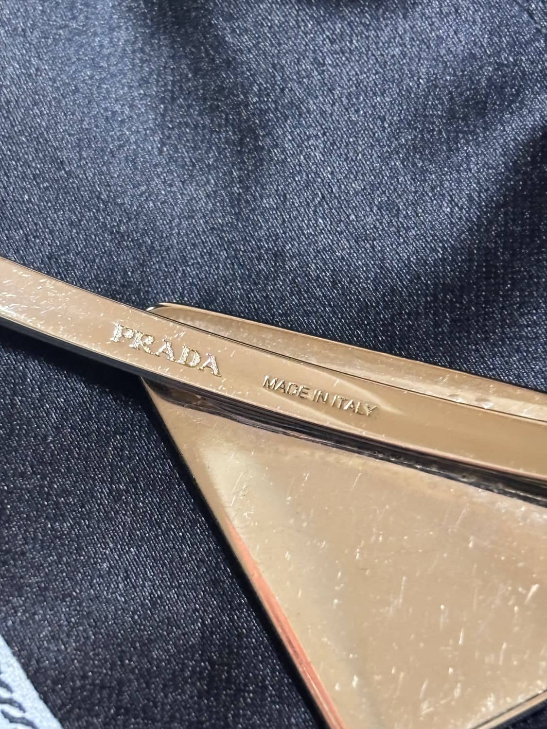 프라다 머리핀 블랙 (새상품) 상품이미지5