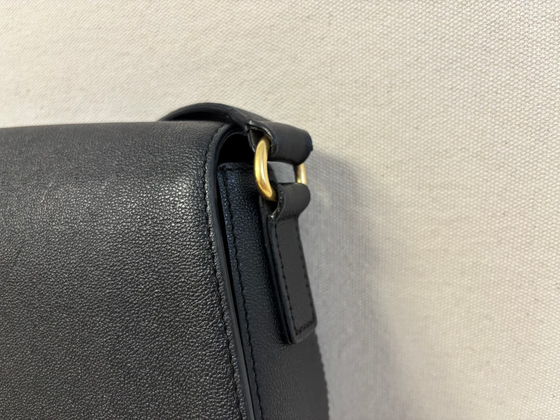 질스튜어트 소가죽 크로스백 상품이미지3