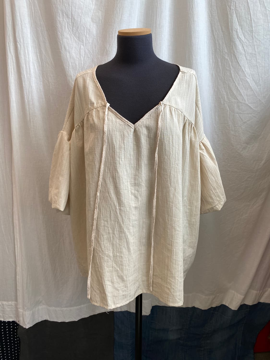 FRIFUL 베이지 오버핏 반팔블라우스(L) 상품이미지2