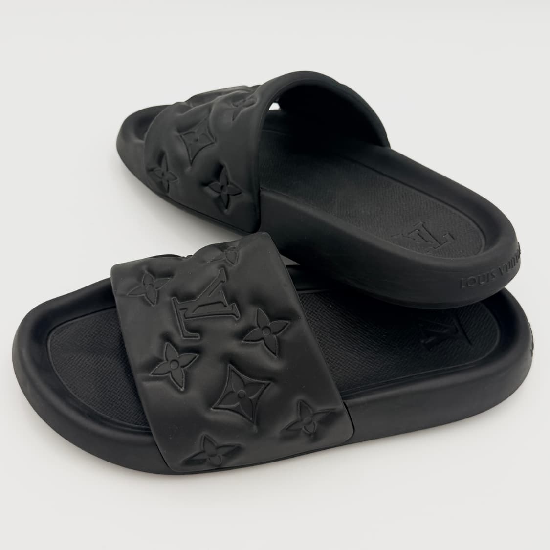루이비통 워터프린트 모노그램 블랙 뮬 슬리퍼 사이즈 6 (250-255) 상품이미지10