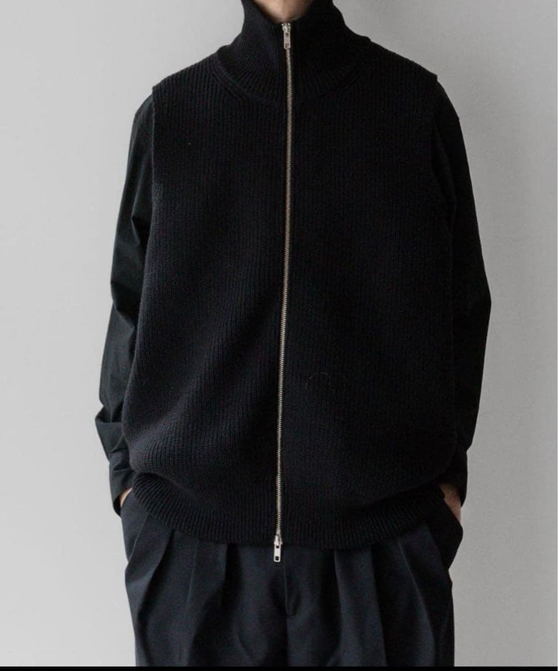 슈테인 stein OVERSIZED DRIVERS KNITZIP VEST 상품이미지2