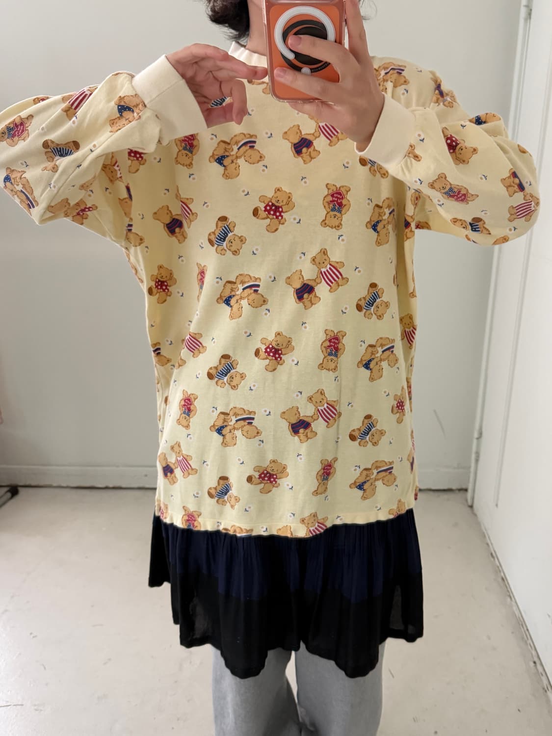 일본빈티지 엘로우 베어 롱슬리브 상품이미지1