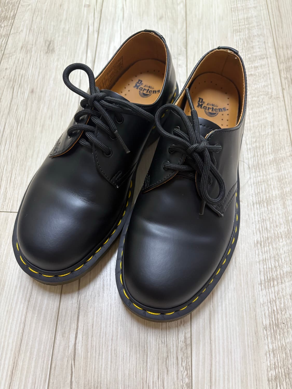 닥터마틴 1461 3홀 스무스 240 상품이미지1