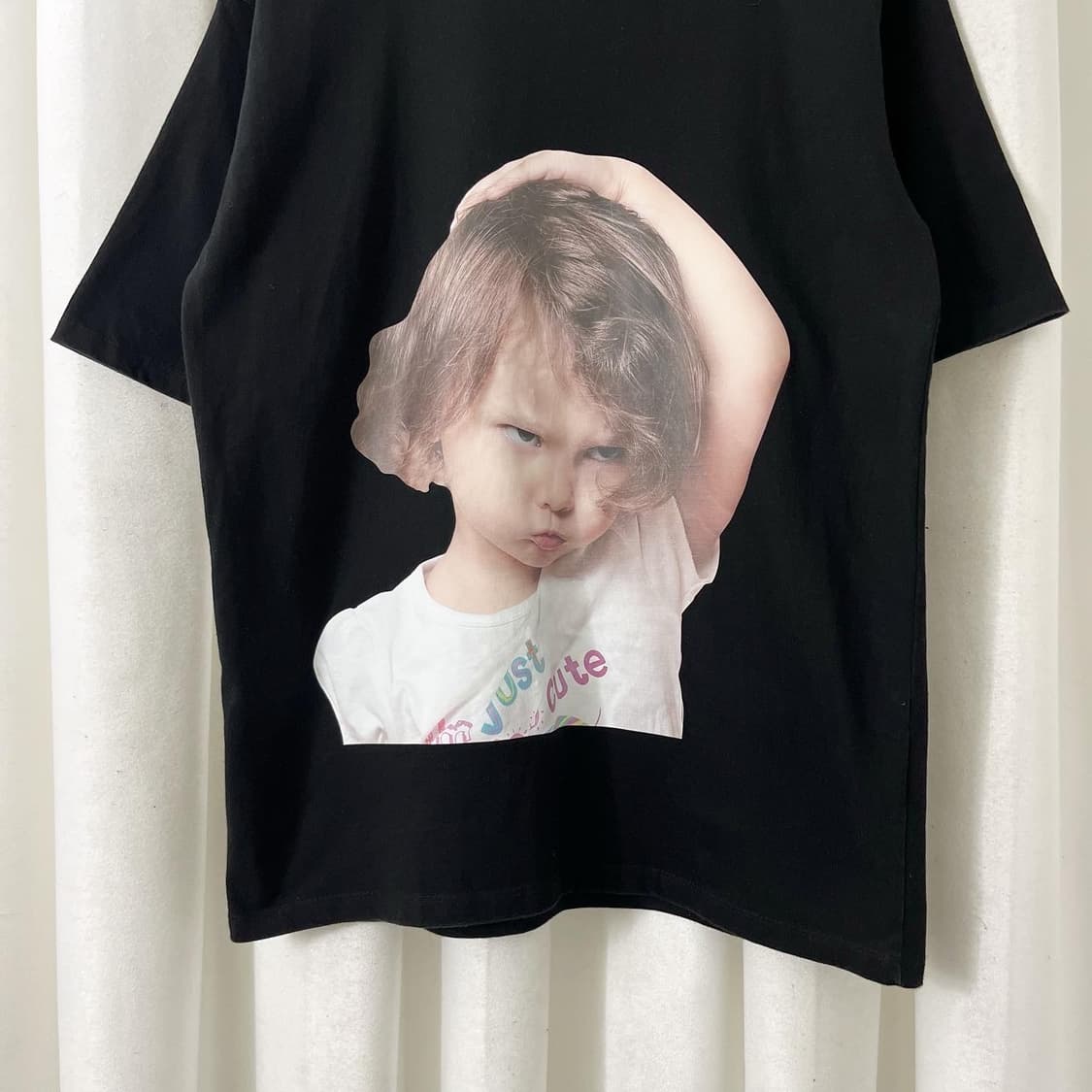 아크메드라비 블랙 빅프린팅 하프 티셔츠 상품이미지3