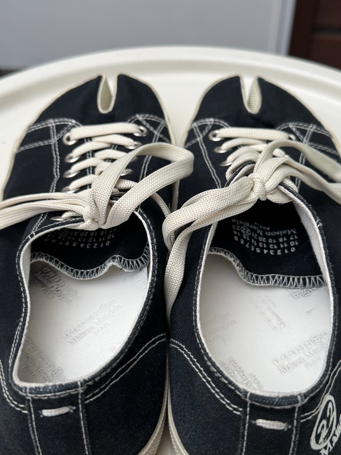 메종 마르지엘라 타비 로우 블랙 스니커즈 41.5 상품이미지8