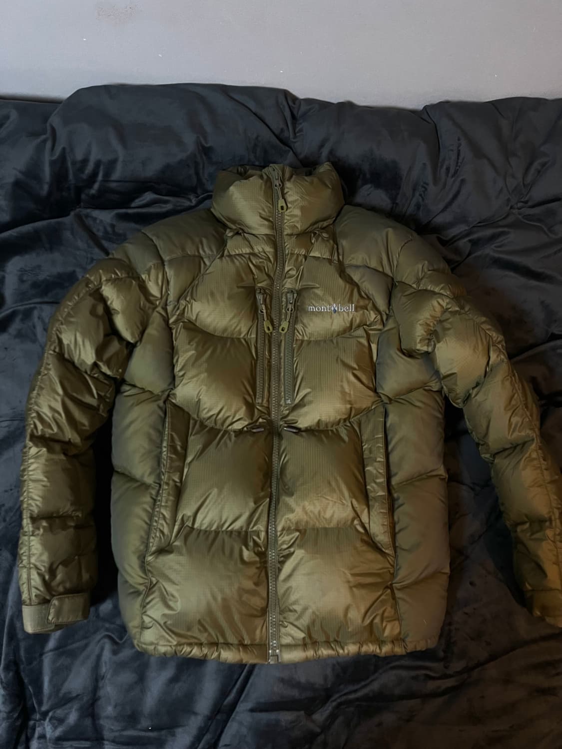 몽벨 패딩 상품이미지1