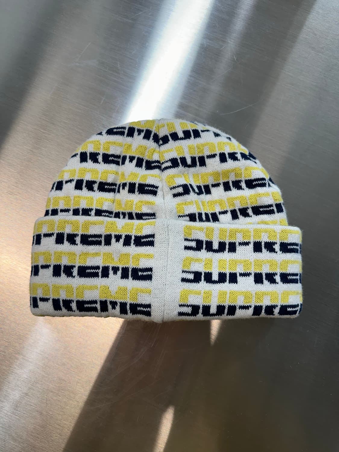 Supreme 패턴 비니 상품이미지1