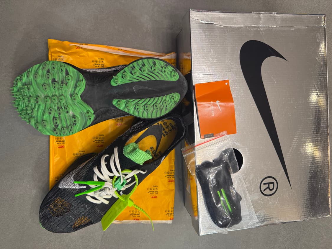 나이키 x 오프화이트 에어 줌 템포 넥스트% 블랙 상품이미지2