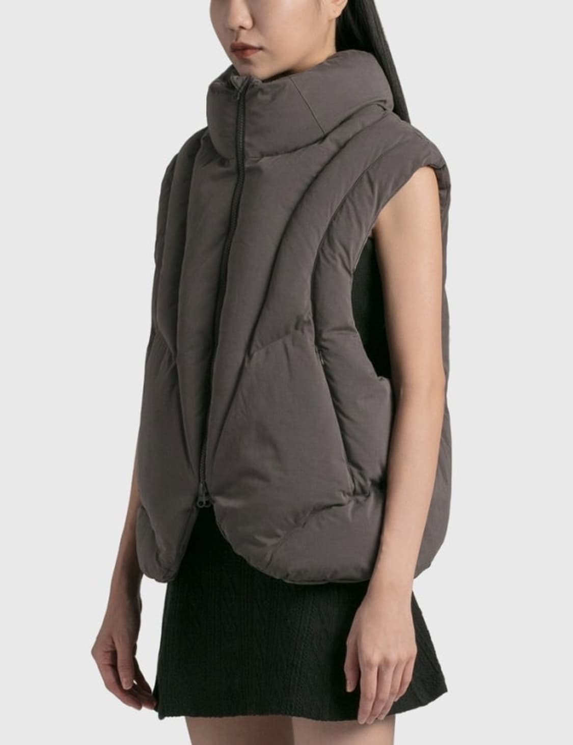 혜인서 패디드 베스트 차콜 상품이미지3