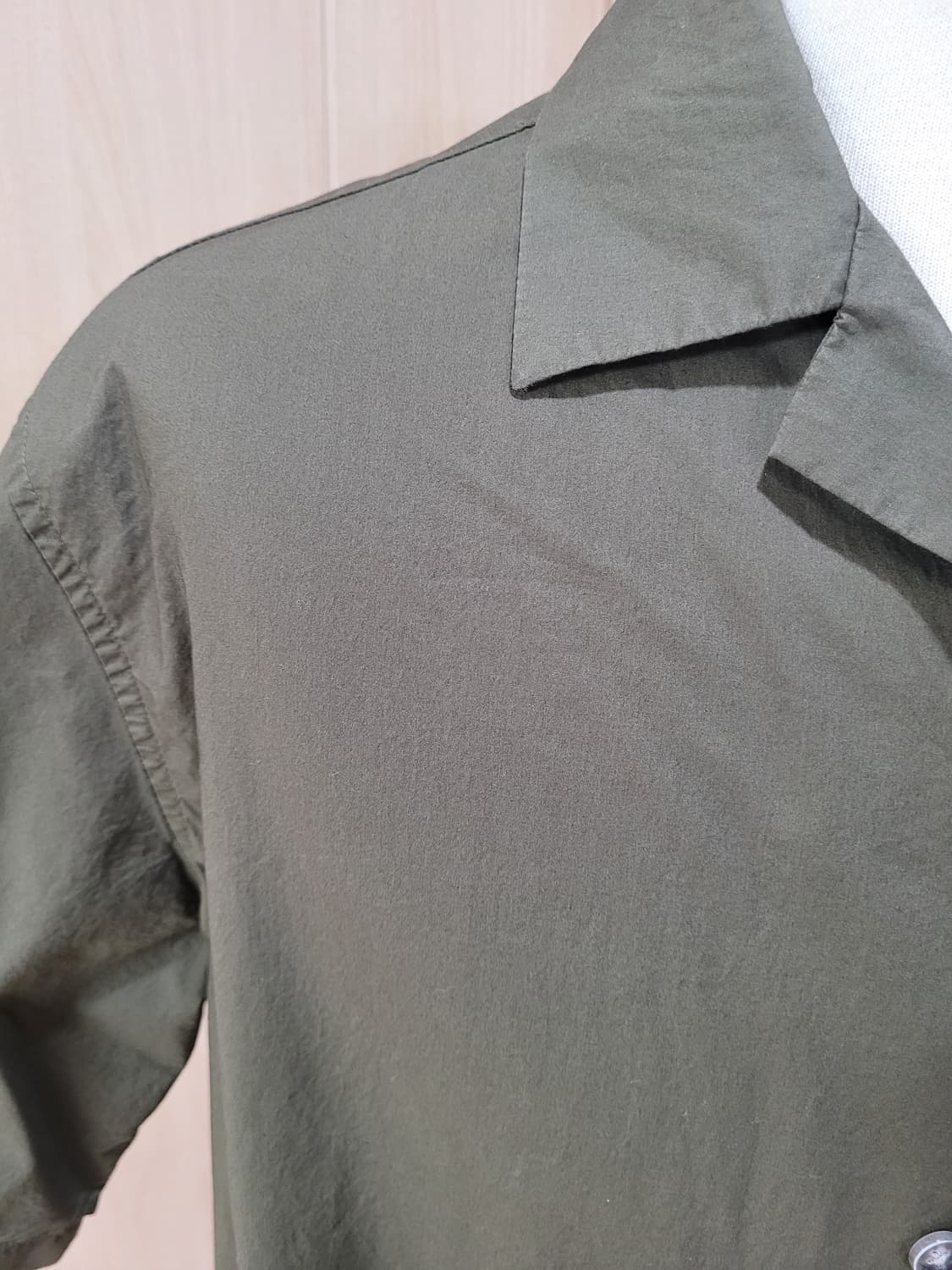 디자인유나이티드 DESIGN UNITED 남자 반팔 셔츠 110 올리브  상품이미지3