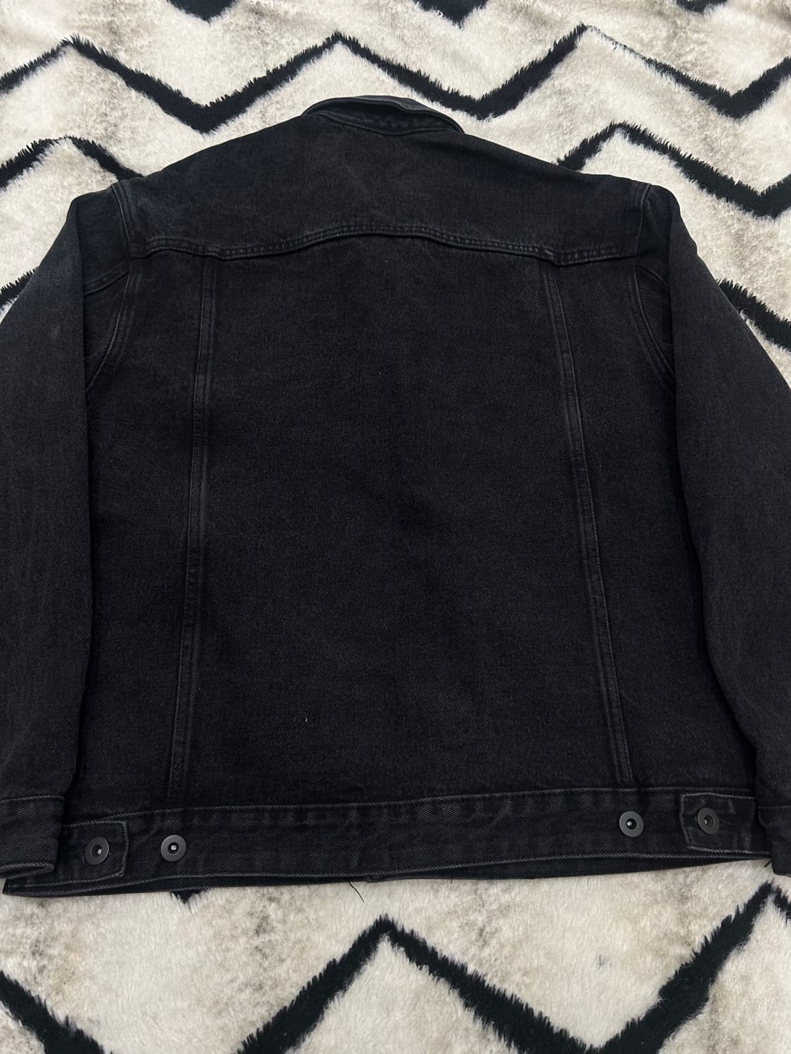 [M]무신사스탠다드 데님 트러커 자켓/워시드블랙 상품이미지4