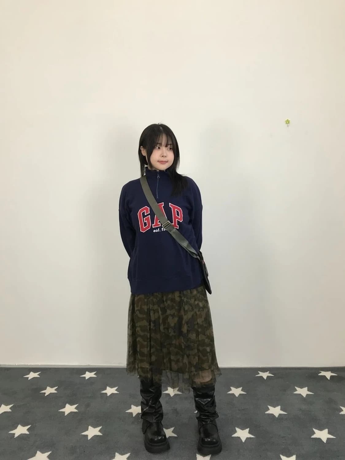 GAP Logo Half Zip Sweatshirt 상품이미지1