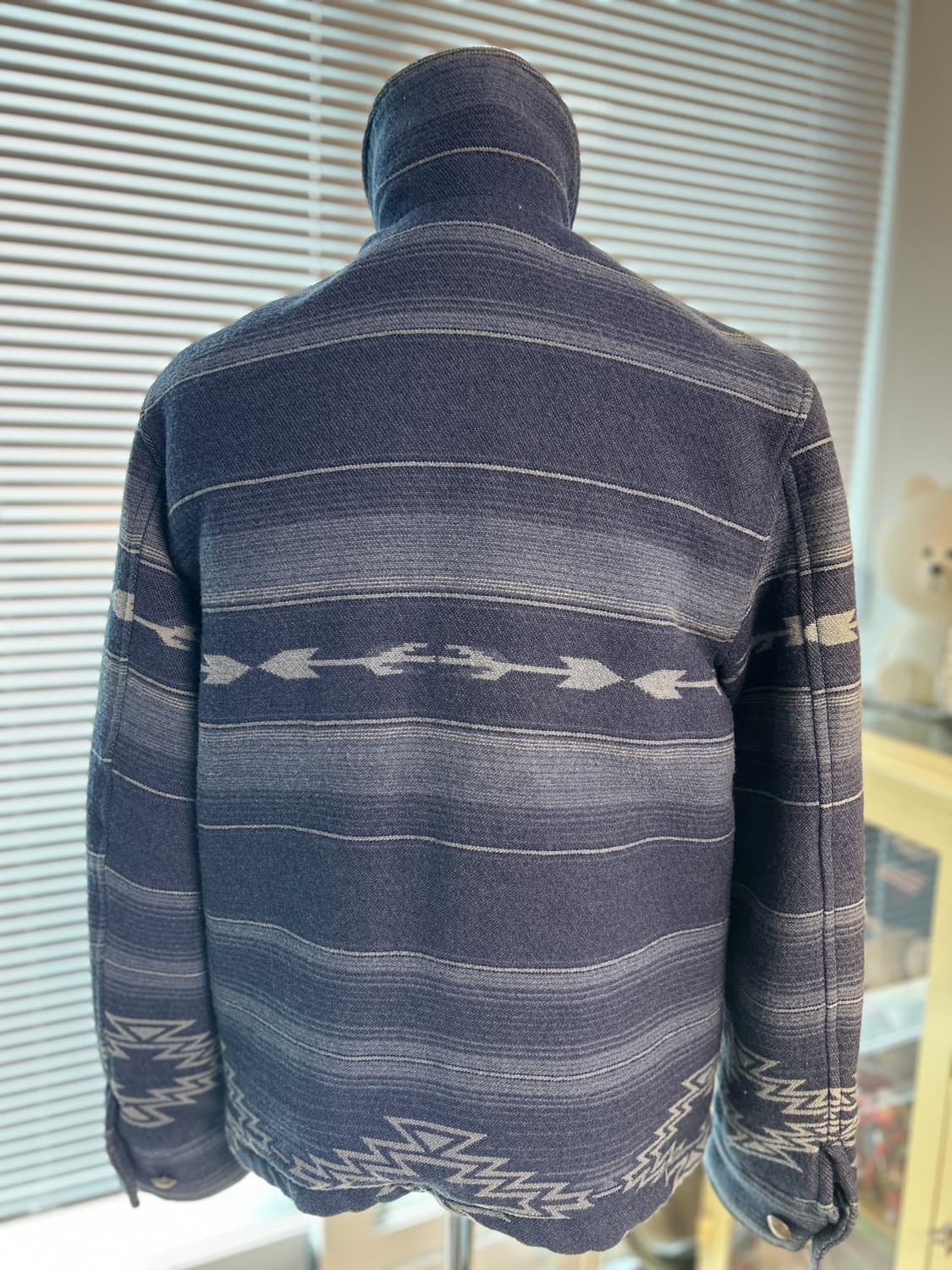 레미릴리프 네이티브 그래픽 콘초 자켓 S 상품이미지4