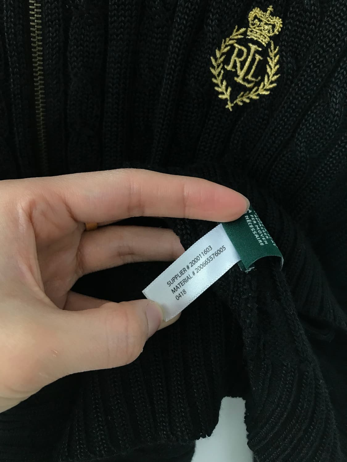 폴로 랄프로렌 자수로고 블랙 꽈배기 니트 집업 상품이미지4