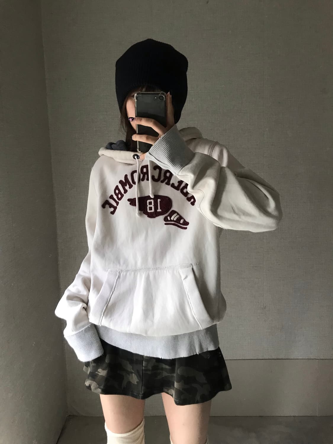 아베크롬비 아이보리 로고 후드티 상품이미지4