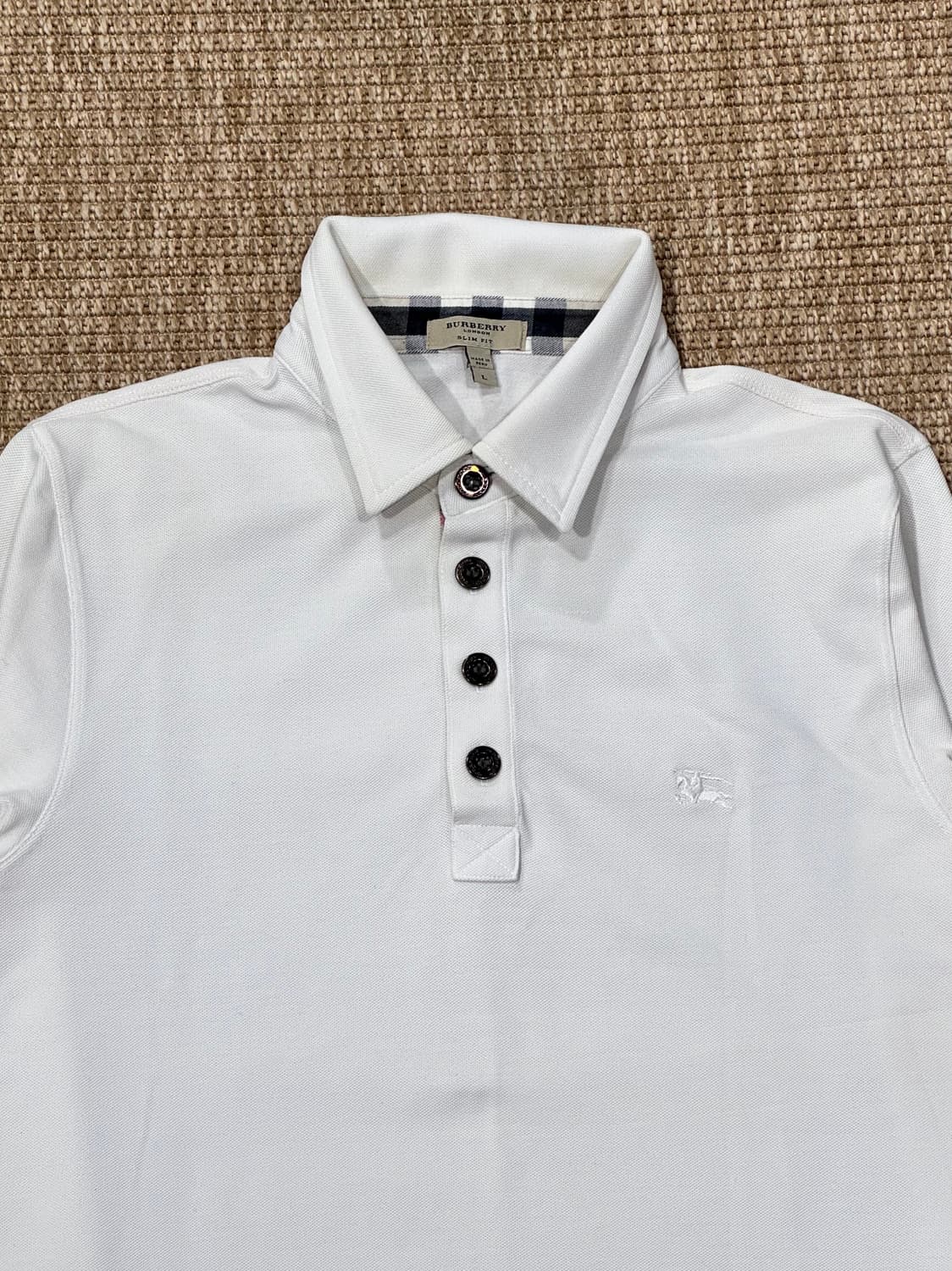 버버리 화이트 긴팔 카라티 상품이미지2