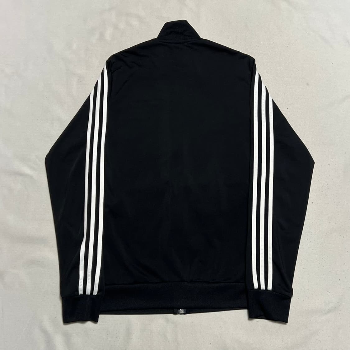 M 아디다스 맨체스터유나이티드 블랙 트랙탑 상품이미지3