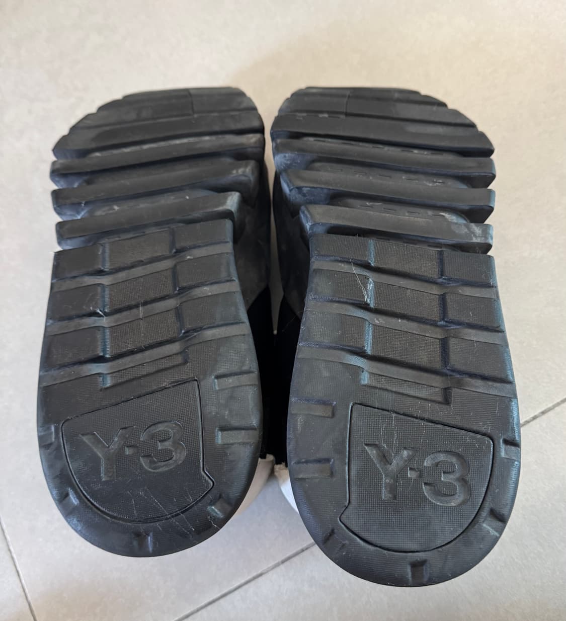 Y-3 스니커즈 사이즈 285mm 상품이미지6