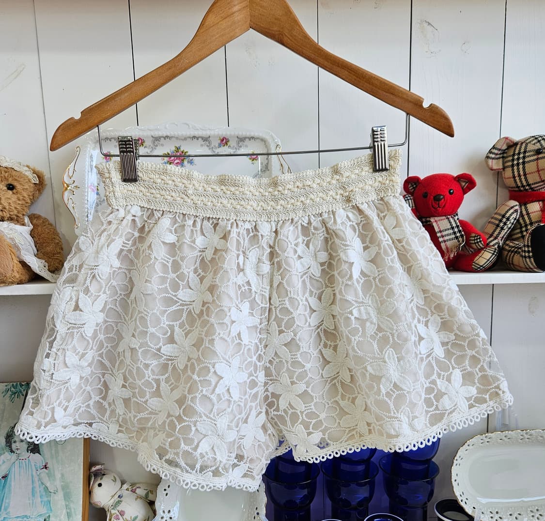 러블리 레이스 밴딩 반바지 상품이미지3