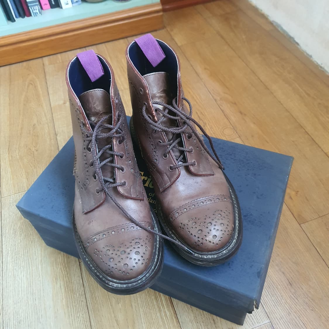 Tricker's 남성 브로그 부츠입니다 상품이미지1