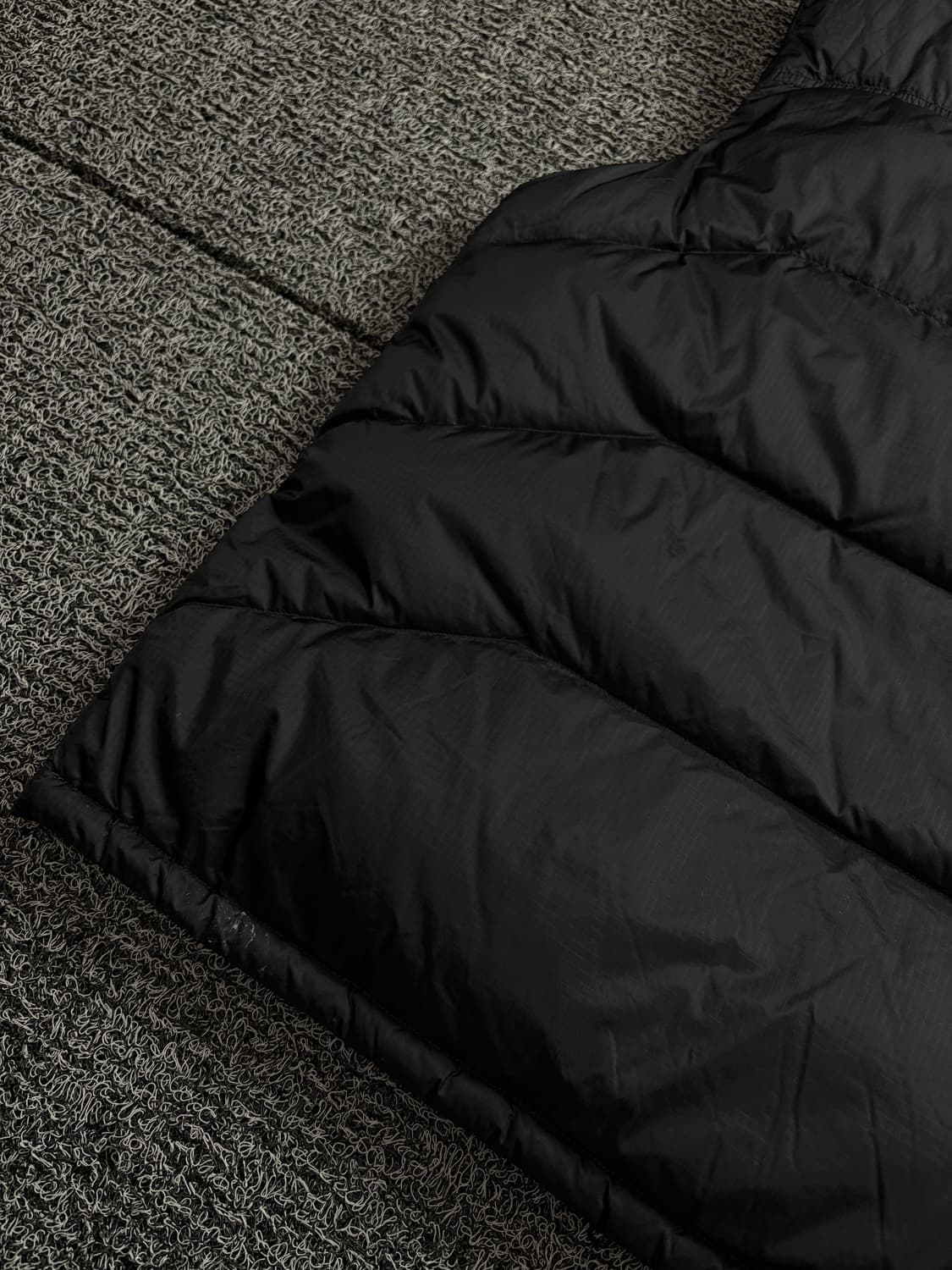 컬럼비아 USA 티타늄 옴니히트 다운 베스트 블랙 1882 상품이미지7